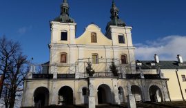 Pielgrzymowanie do Matki Bożej Słuchającej