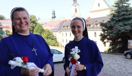Ślubuję czystość, ubóstwo i&nbsp;posłuszeństwo (…) całym sercem oddaję się temu Zgromadzeniu