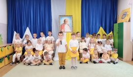 Ojcze Święty – jesteś w&nbsp;naszych sercach